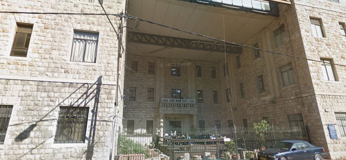 סגור.נוף הגפן חיפה טנדר לאבינג קאר – מוסד סגור – בית אבות מסור ואיכותי עם שירותים מתקדמים